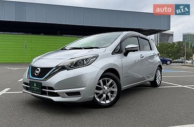 Хэтчбек Nissan Note 2016 в Киеве