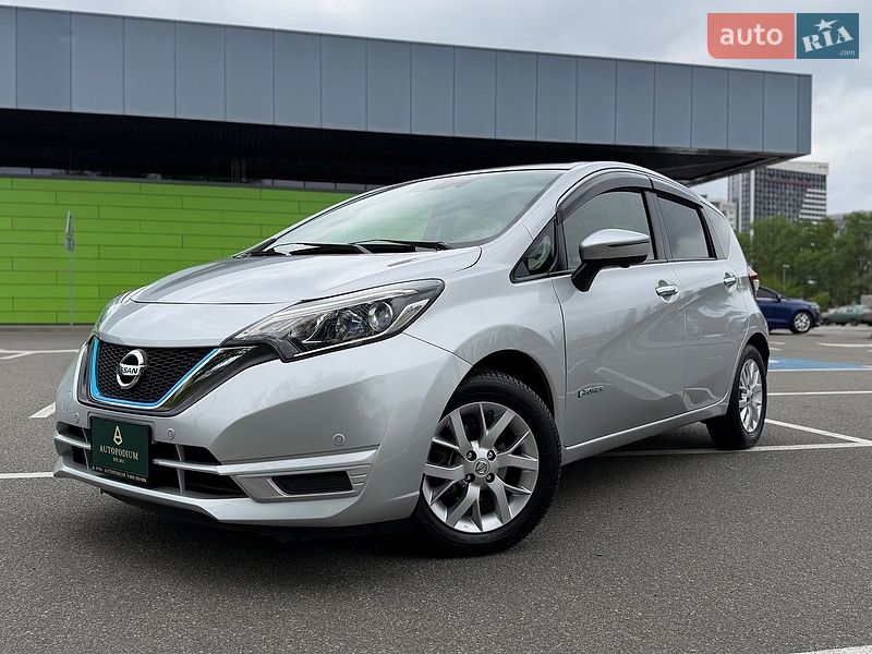 Хэтчбек Nissan Note 2016 в Киеве
