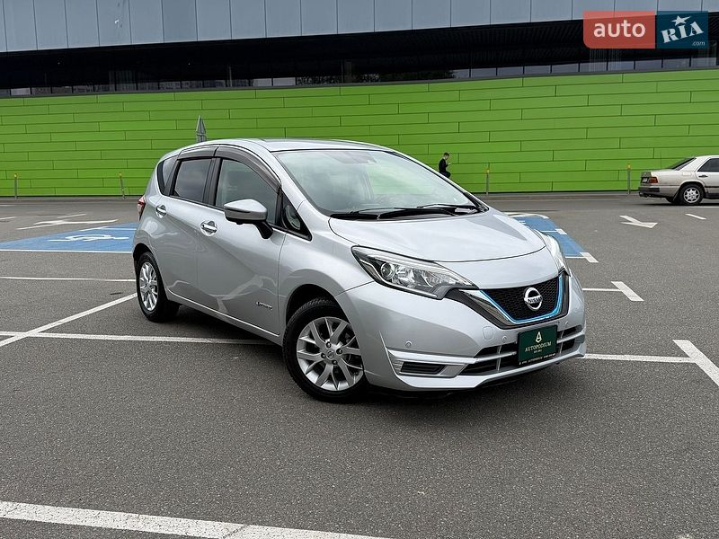 Хэтчбек Nissan Note 2016 в Киеве