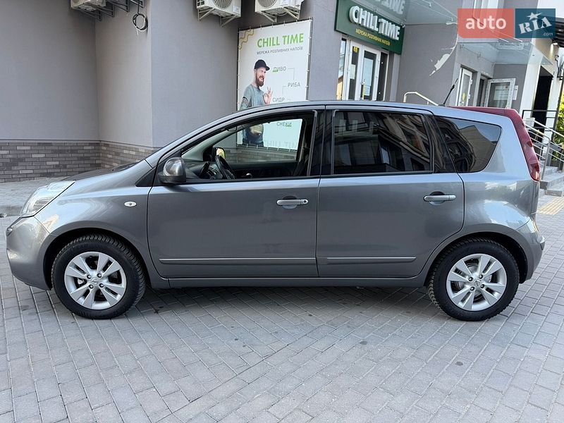 Хэтчбек Nissan Note 2011 в Виннице
