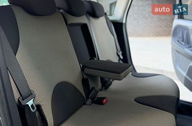 Хэтчбек Nissan Note 2011 в Виннице
