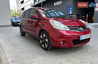 Хэтчбек Nissan Note 2013 в Львове