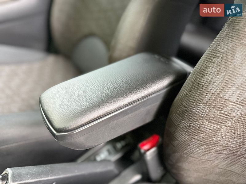 Хетчбек Nissan Note 2006 в Харкові