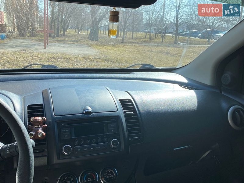 Хэтчбек Nissan Note 2012 в Полтаве