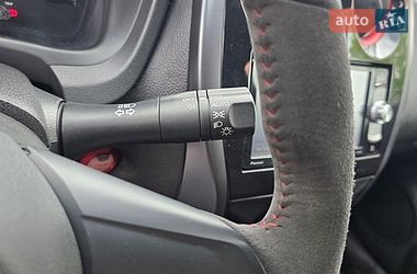 Хэтчбек Nissan Note 2017 в Одессе