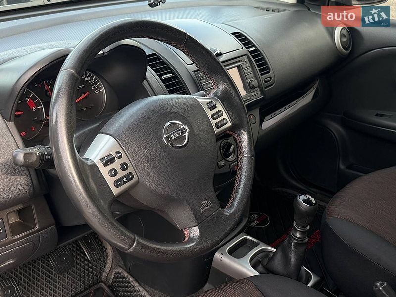 Хэтчбек Nissan Note 2010 в Харькове