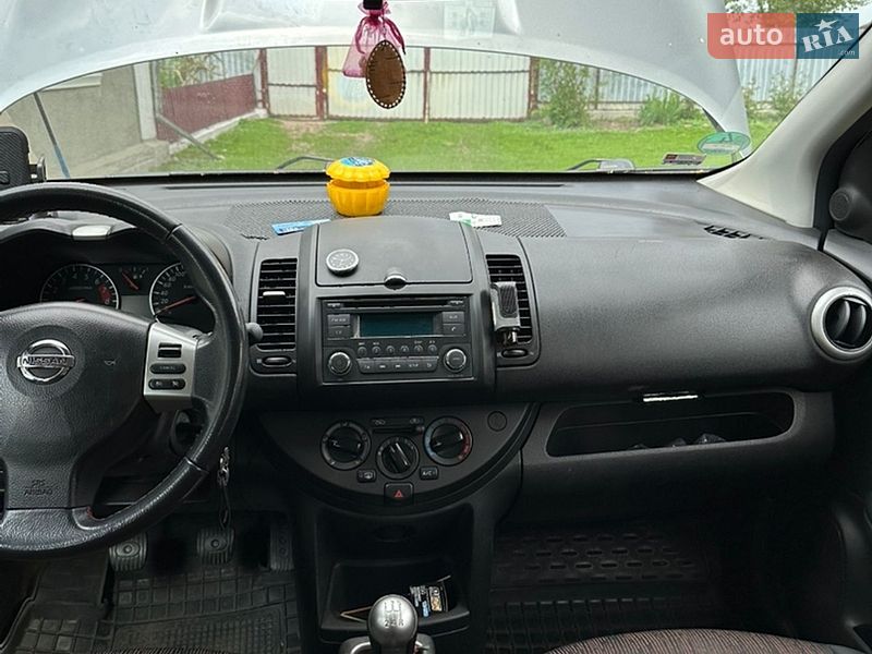 Хэтчбек Nissan Note 2010 в Хмельницком