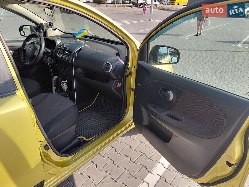 Хэтчбек Nissan Note 2006 в Ирпене