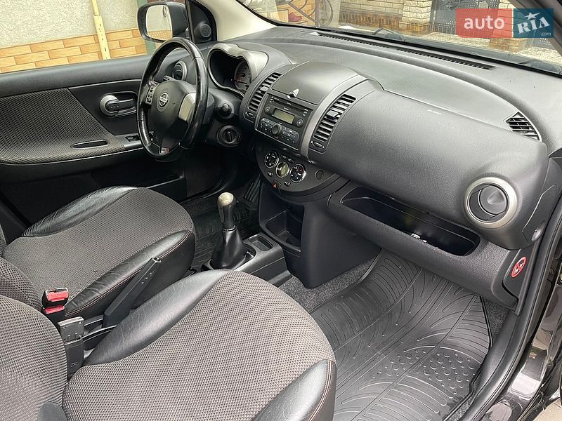 Хэтчбек Nissan Note 2006 в Ивано-Франковске
