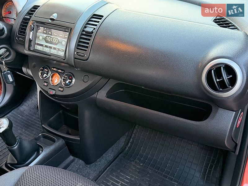 Хэтчбек Nissan Note 2007 в Одессе