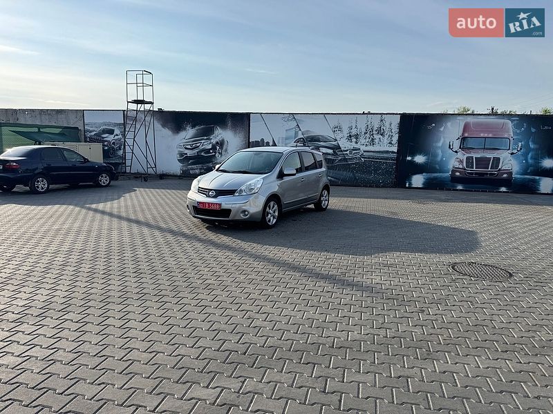 Хэтчбек Nissan Note 2010 в Одессе