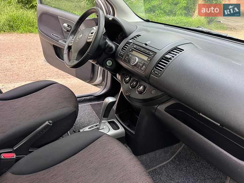 Хэтчбек Nissan Note 2010 в Одессе