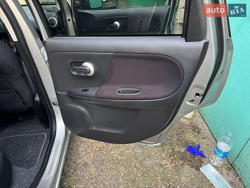 Хэтчбек Nissan Note 2010 в Одессе