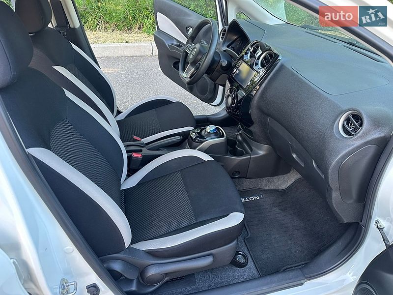 Хэтчбек Nissan Note 2018 в Одессе