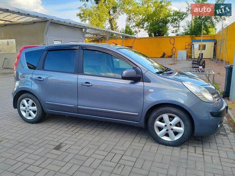 Хэтчбек Nissan Note 2007 в Житомире