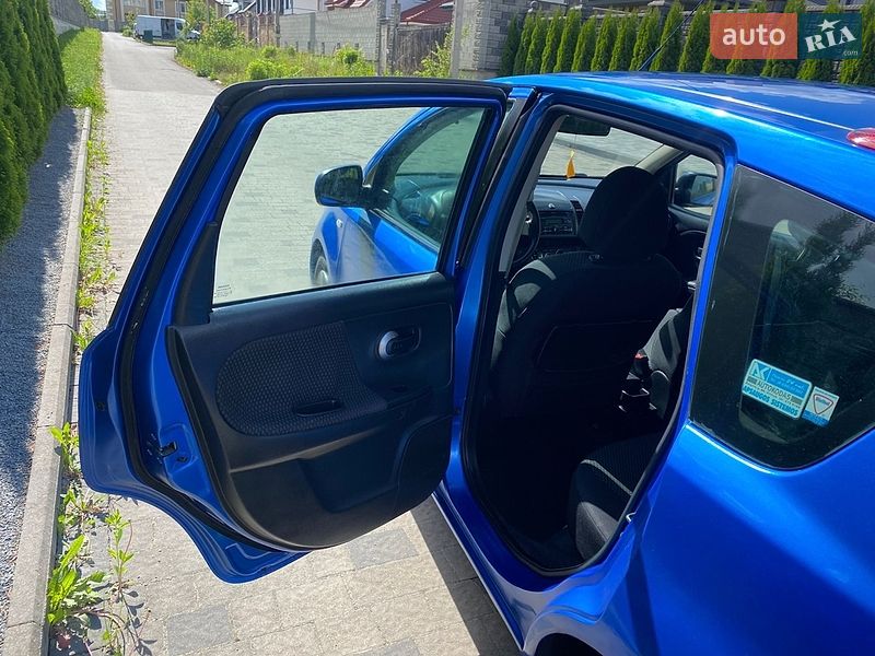 Хэтчбек Nissan Note 2006 в Ровно