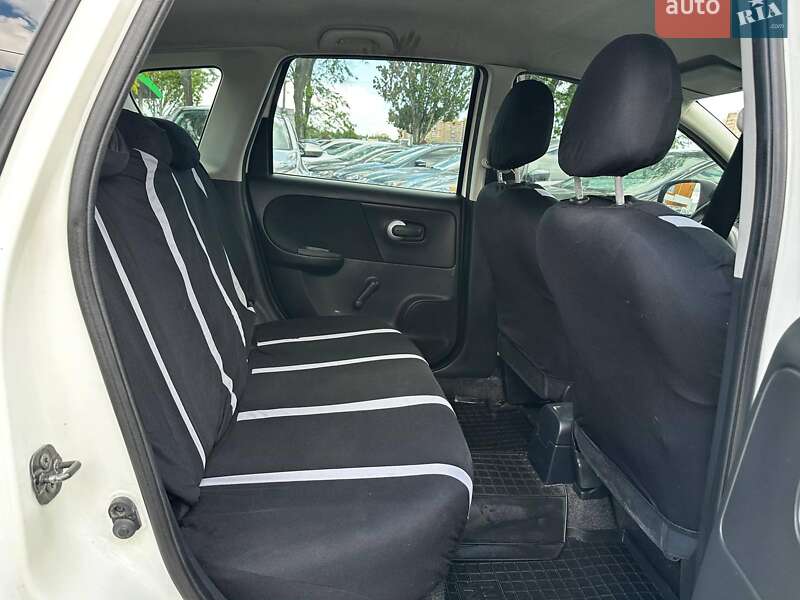 Хэтчбек Nissan Note 2011 в Одессе