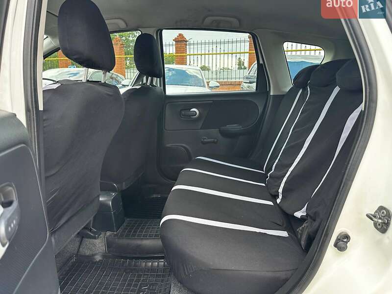 Хэтчбек Nissan Note 2011 в Одессе