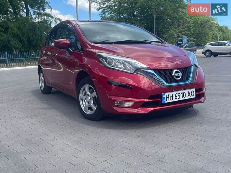 Хэтчбек Nissan Note 2017 в Одессе