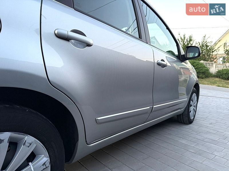 Хетчбек Nissan Note 2009 в Вінниці