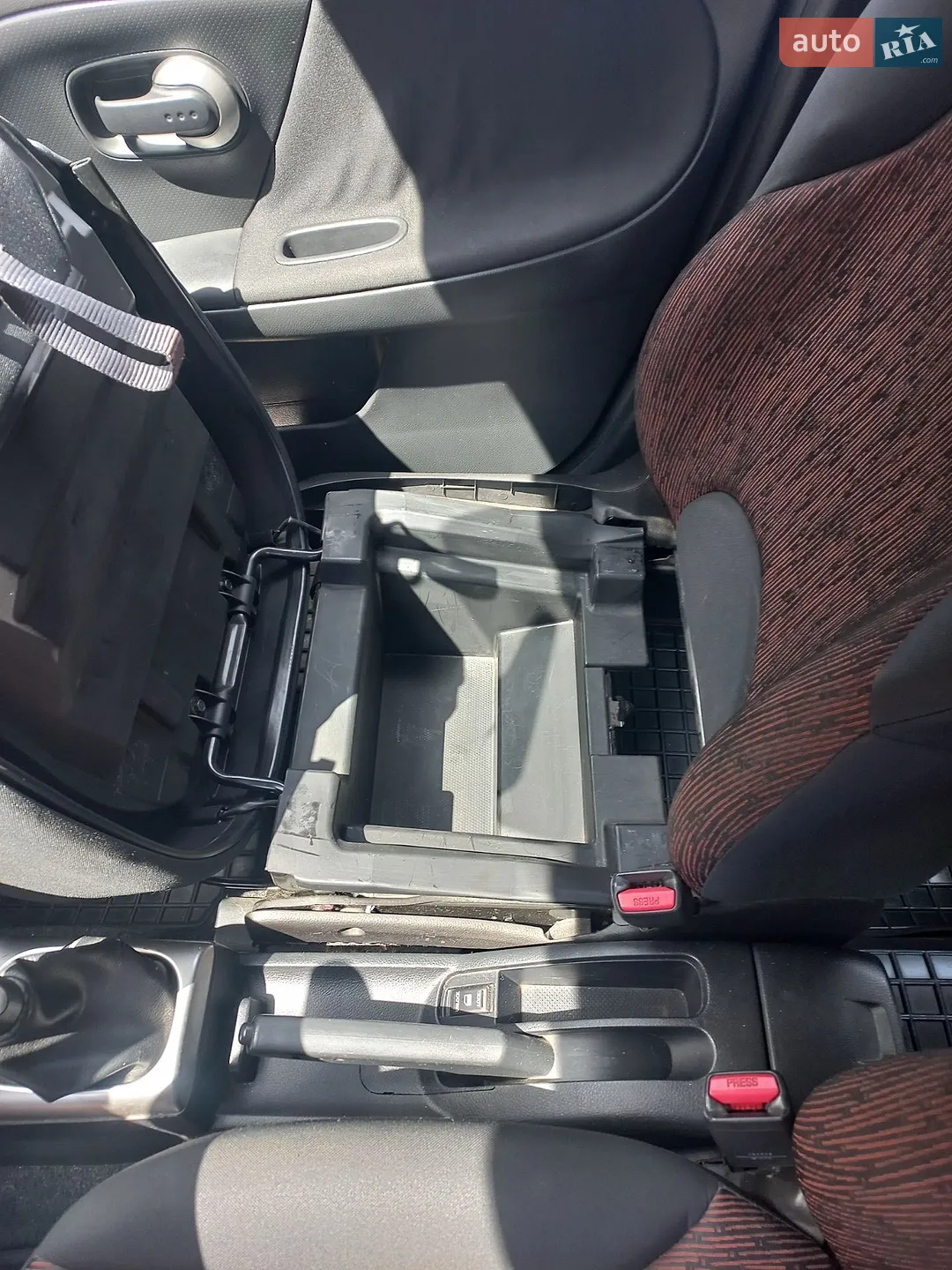 2010 Nissan Note - мініатюра 21