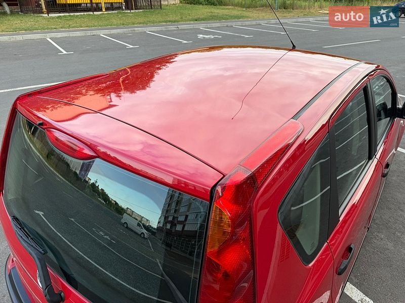 Хетчбек Nissan Note 2007 в Умані