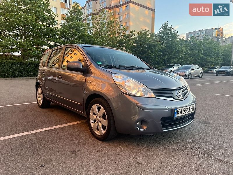 Хетчбек Nissan Note 2010 в Вишневому
