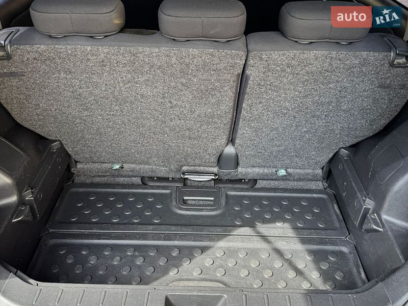 Хетчбек Nissan Note 2011 в Калуші