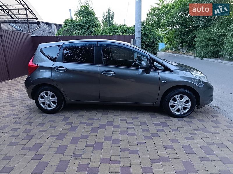 Хетчбек Nissan Note 2012 в Одесі