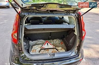 Хэтчбек Nissan Note 2010 в Киеве