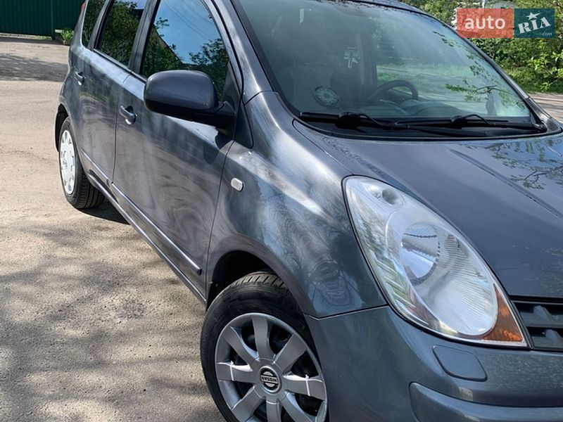 Хэтчбек Nissan Note 2008 в Корсуне-Шевченковском