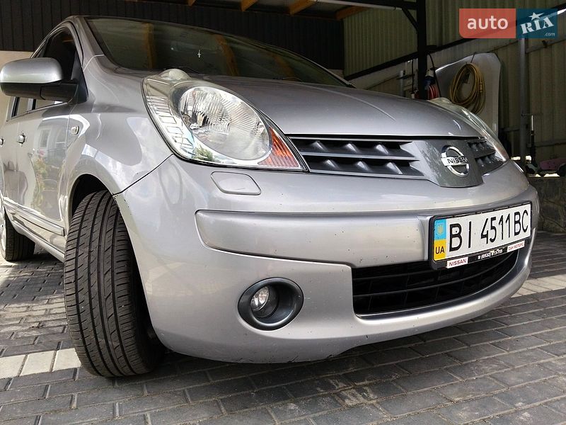 Хетчбек Nissan Note 2008 в Полтаві