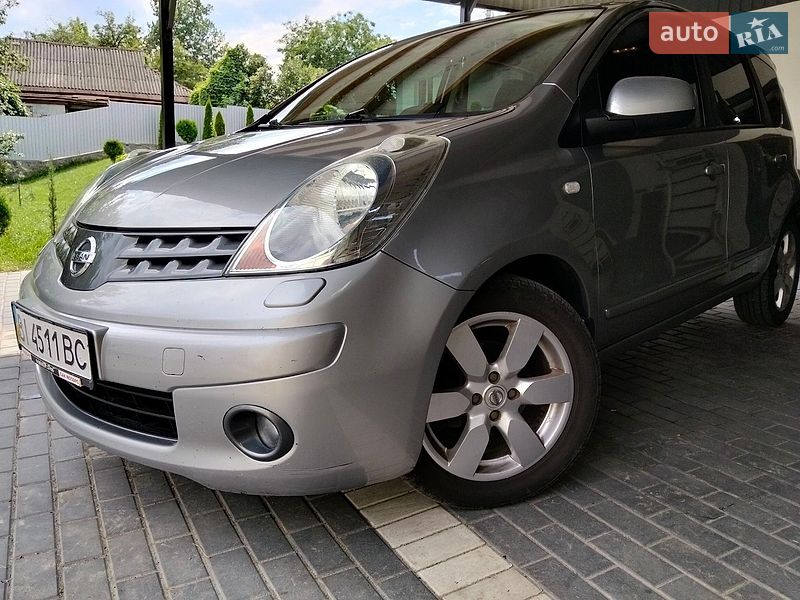 Хетчбек Nissan Note 2008 в Полтаві