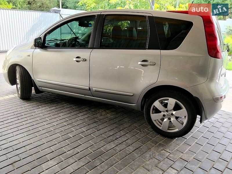 Хетчбек Nissan Note 2008 в Полтаві