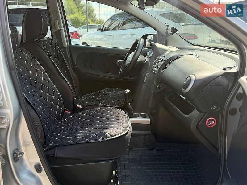 Хэтчбек Nissan Note 2011 в Львове