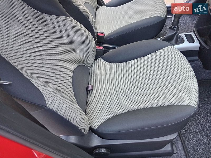 Хетчбек Nissan Note 2011 в Кременчуці
