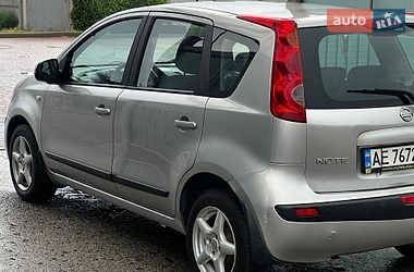 Хэтчбек Nissan Note 2006 в Днепре Хэтчбек Nissan Note 2006 в Днепре
