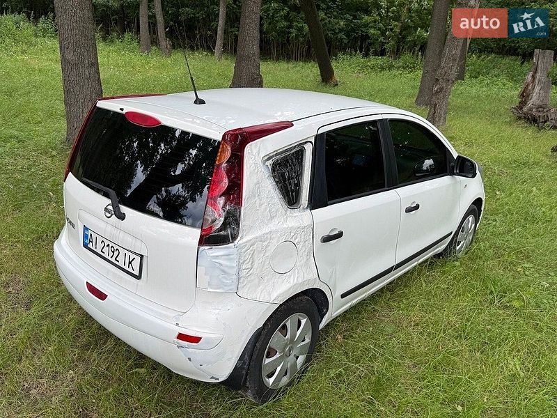 Хетчбек Nissan Note 2012 в Києві