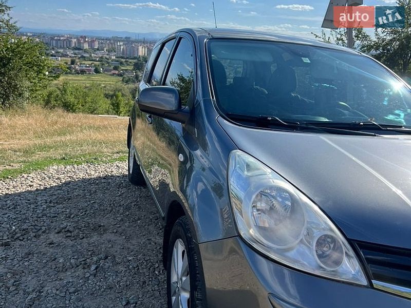 Хетчбек Nissan Note 2010 в Надвірній