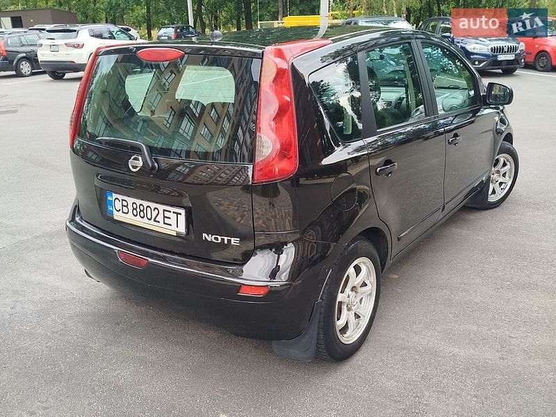 Хетчбек Nissan Note 2008 в Чернігові