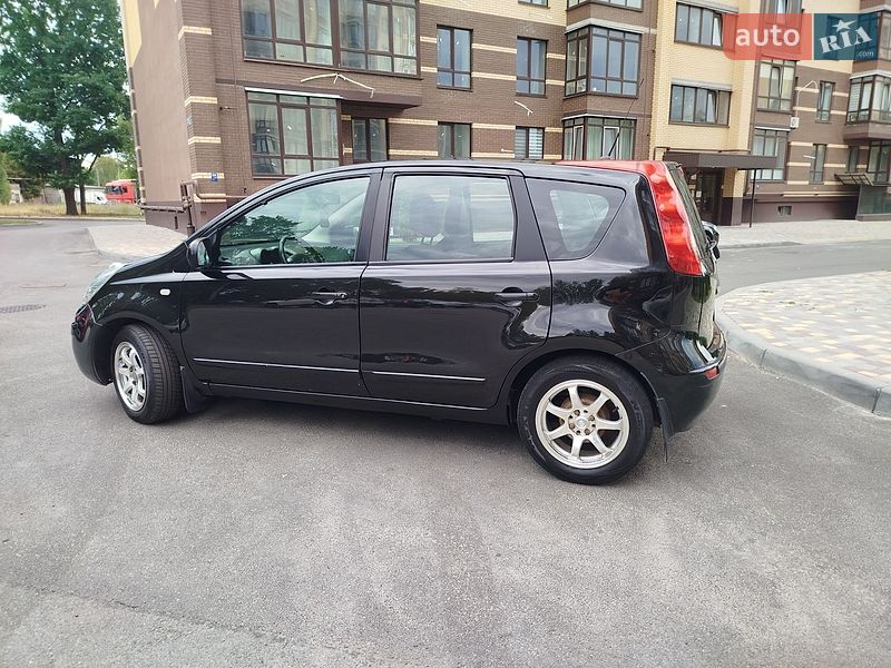 Хетчбек Nissan Note 2008 в Чернігові