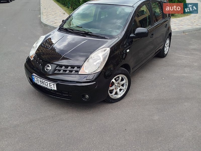 Хетчбек Nissan Note 2008 в Чернігові