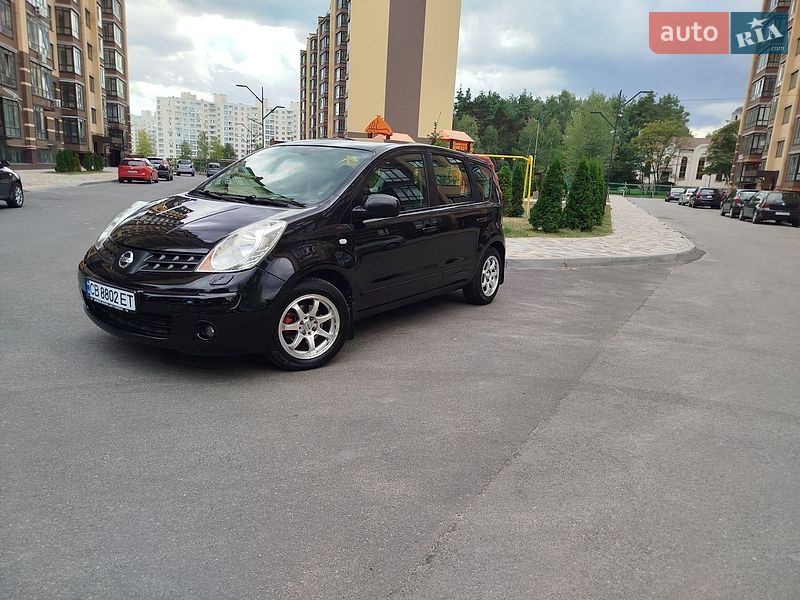 Хетчбек Nissan Note 2008 в Чернігові