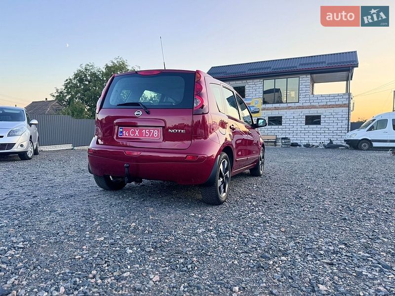 Хэтчбек Nissan Note 2012 в Звенигородке фото 13 Хэтчбек Nissan Note 2012 в Звенигородке