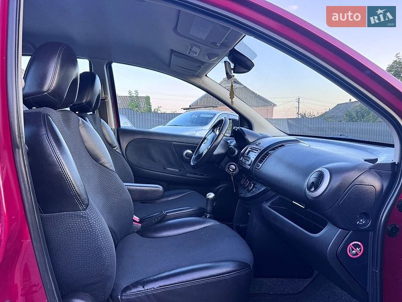 Хэтчбек Nissan Note 2012 в Звенигородке фото 27 Хэтчбек Nissan Note 2012 в Звенигородке