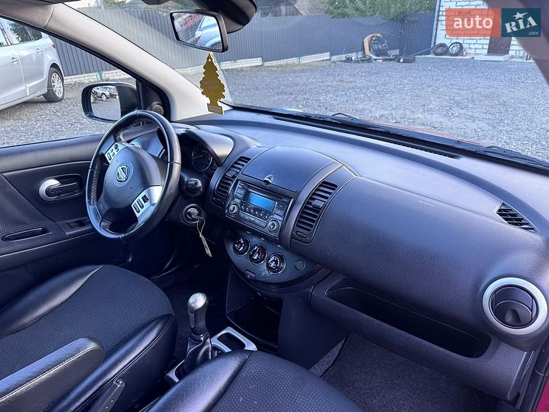 Хэтчбек Nissan Note 2012 в Звенигородке фото 23 Хэтчбек Nissan Note 2012 в Звенигородке