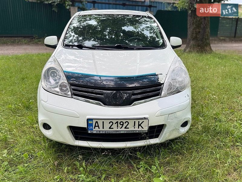 Хэтчбек Nissan Note 2012 в Киеве