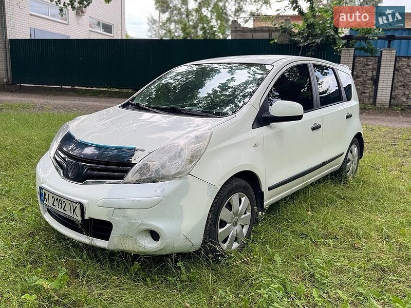 Хэтчбек Nissan Note 2012 в Киеве