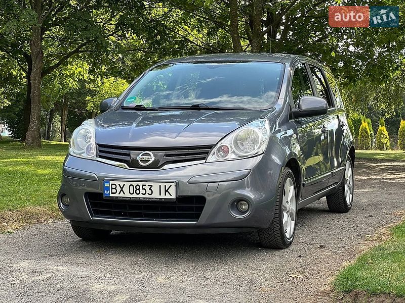 Хэтчбек Nissan Note 2010 в Хмельницком