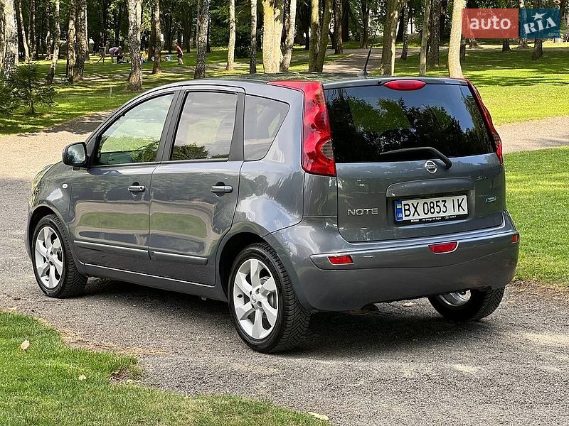 Хэтчбек Nissan Note 2010 в Хмельницком